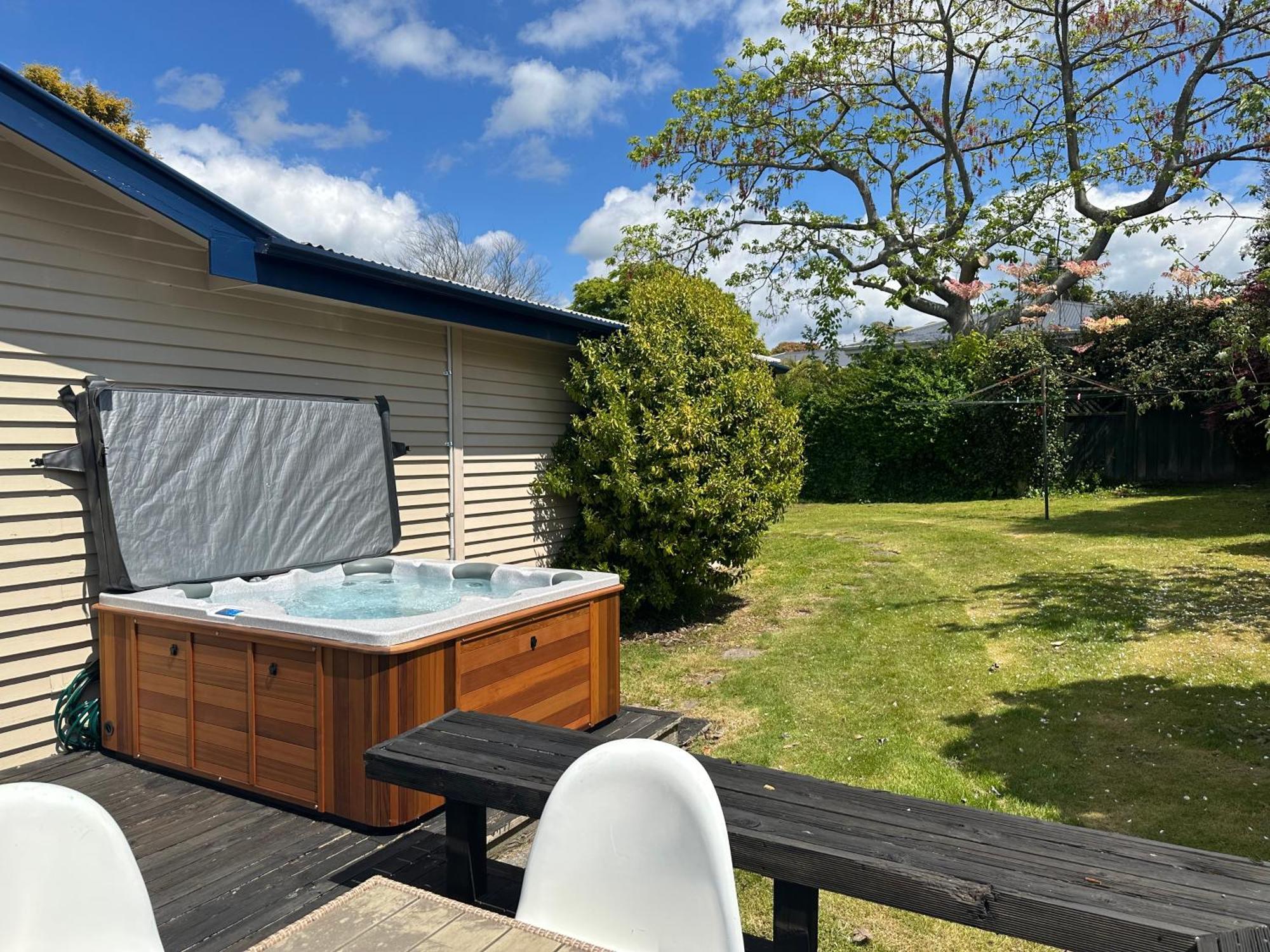 Dream Home In Central Of Rotorua With Spa Pool Exterior foto